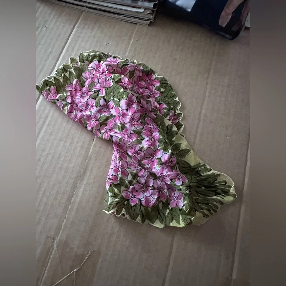 Floral Home Handkerchierf Table Cloth 14 1/2 x 15